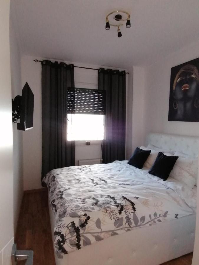 Apartman Anamarija Apartment Banja Luka Luaran gambar